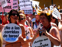 Pamplona 2005 #1 (Eva i Mia) [ 63.25 Kb ]