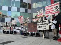 Prosvjedni performans ispred Ministarstva okoli�a [ 781.88 Kb ]