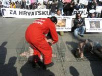 Anti-fur protest Zagreb 2009 o [ 185.10 Kb ]