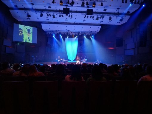 Koncert Udomimo prijatelje u Lisinskom [ 193.64 Kb ]