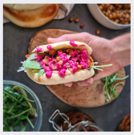 Pita bread by Matei Negoveti� [ 634.68 Kb ]