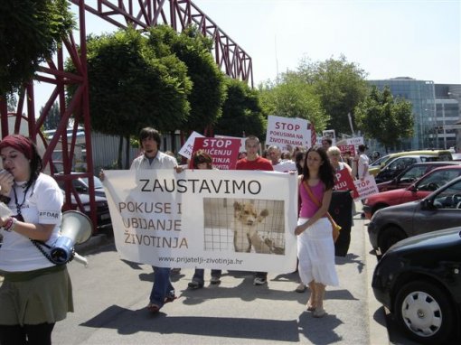 Prosvjed - Dan borbe protiv pokusa na životinjama2 Prosvjed - Dan borbe protiv pokusa na životinjama2