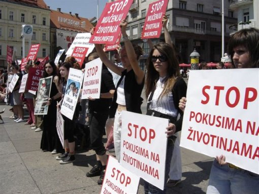 Prosvjed - Dan borbe protiv pokusa na životinjama3 Prosvjed - Dan borbe protiv pokusa na životinjama3