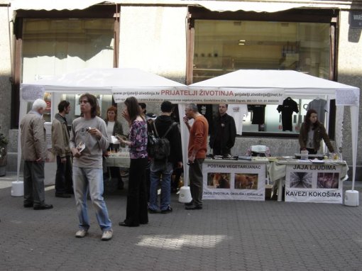 Vegetarians eats healthier 1