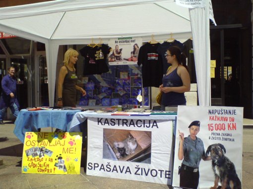 Rije�ani, ne napu�tajte svoje �ivotinje! [ 193.78 Kb ]