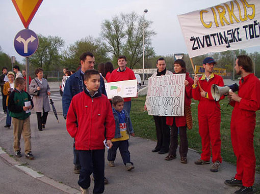 circus03b circus03b