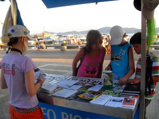 Info Stall in Biograd 2 [ 366.43 Kb ]