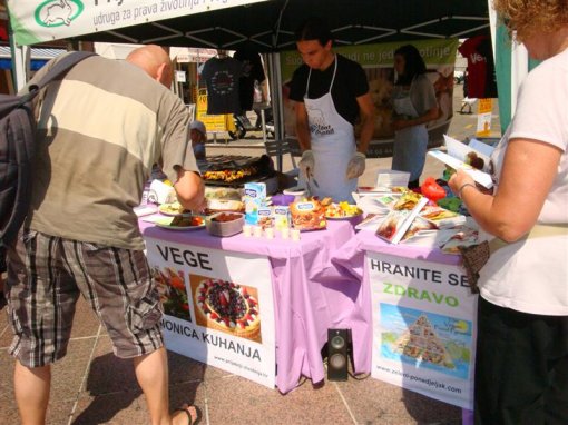 I turisti su vegetarijanci 3 [ 104.82 Kb ]
