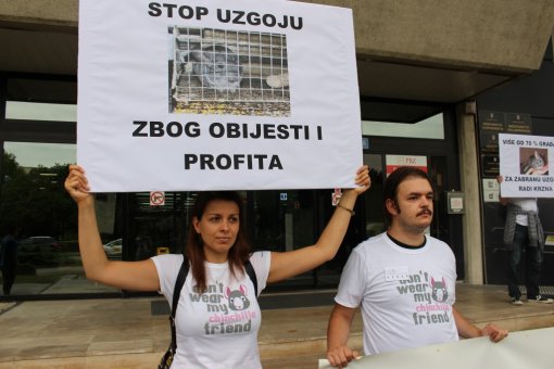 Protest in front of Ministry of Agriculture - 9th July 2015 [ 164.72 Kb ]